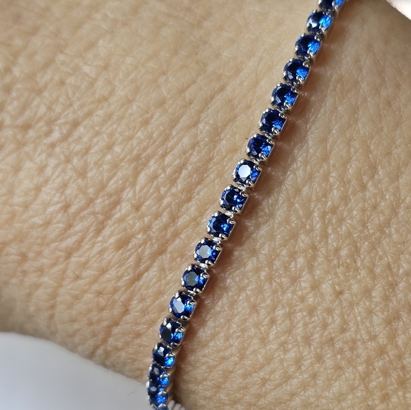 Genuine London Blue Topaz Bolo Bracelet in Platinum over Sterling Silver 💙 - Picture 2 of 4